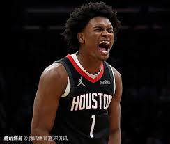 正是李梓嘉